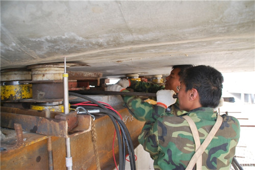 橋梁支座更換 (1).jpg 橋梁支座更換 (1).jpg